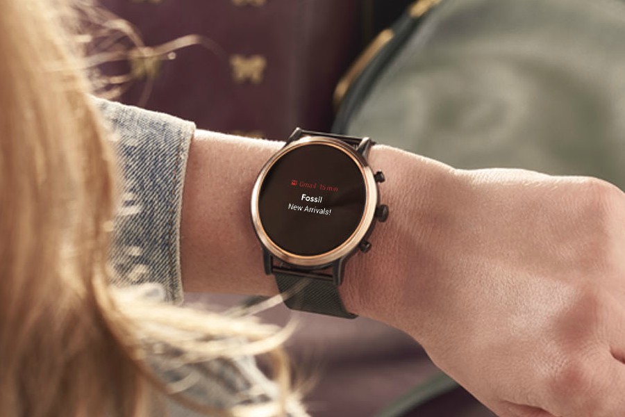 fossil gen 5 smartwatch with stylish design