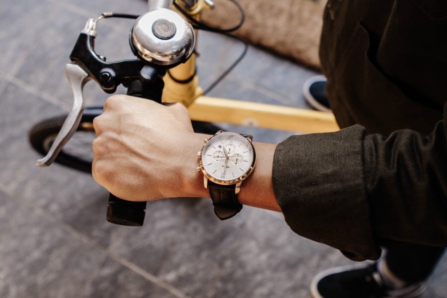 ciri jam tangan Fossil asli