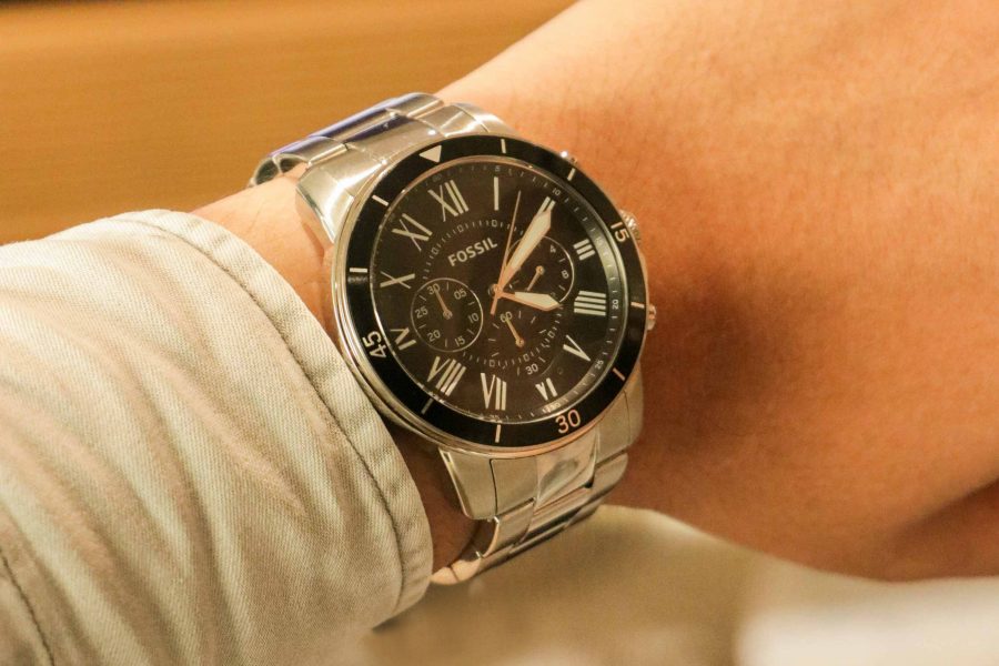 jam tangan pria untuk pesta fossil stainless steel