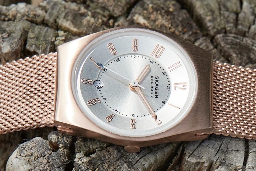 Grenen Lilie Three-Hand Date Rose Gold Stainless Steel Mesh Watch